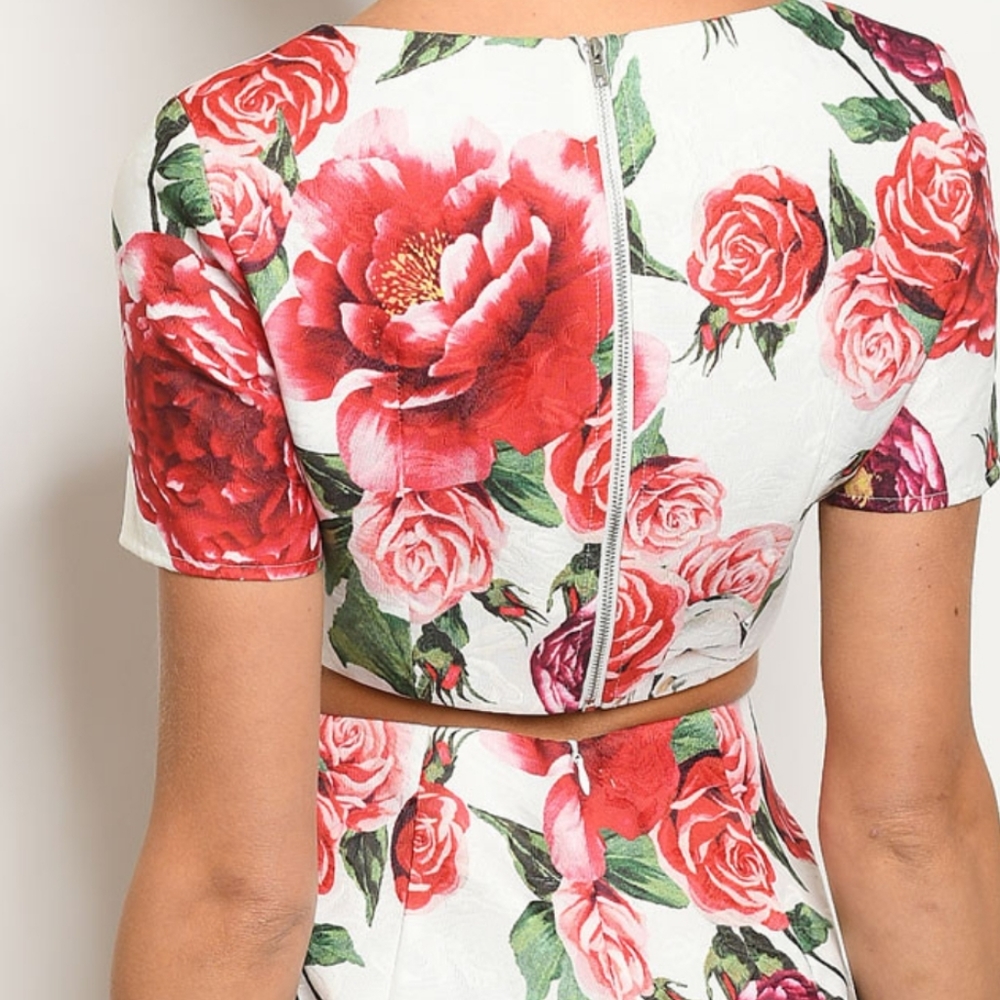 "Joie de Vivre" 💐 Floral Skirt & Crop Top Set - Picture 4 of 8